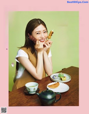 Mai Shiraishi 白石麻衣, With Magazine 2021.08